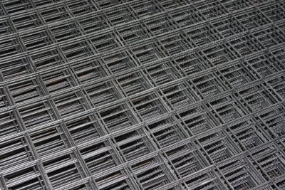 Армирующая сетка 100х100 мм d 4 мм размер 1х2 м Армирующая сетка 100х100 мм d 4 мм размер 1х2 м